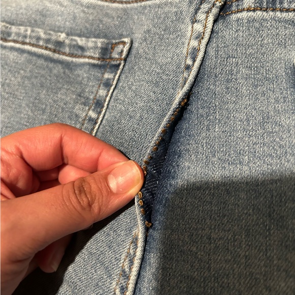 Everything’s good bermudas - Picture 8 of 10